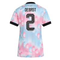 Camiseta Bélgica Zeno Debast #2 Segunda Equipación Replica Mundial 2026 para mujer mangas cortas